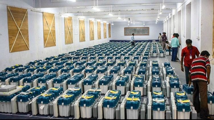 Election Commission told the apex court that electronic voting machines (EVMs) cannot be tampered with