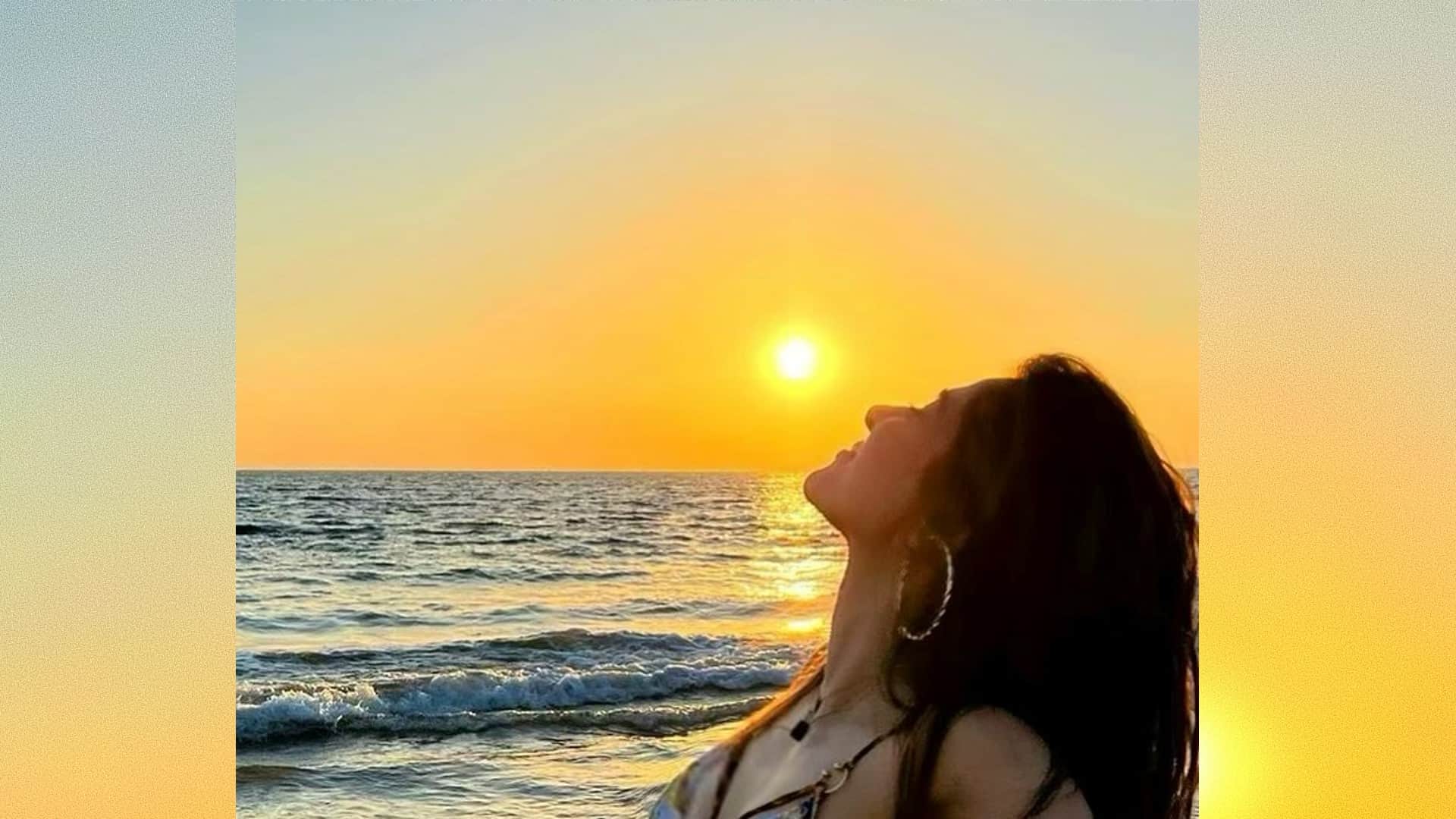 pakistani actress ayesha omar troll for her latest pics in bikini know the connection with shoiab malik