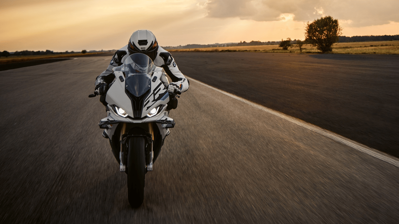 BMW S 1000 RR and Hero Xpulse 200t 4v bikes are coming in December, know engine and price details