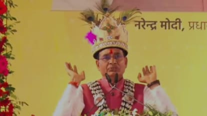 Shivraj in Action: In Betul, CM suspended four officers on receiving complaint