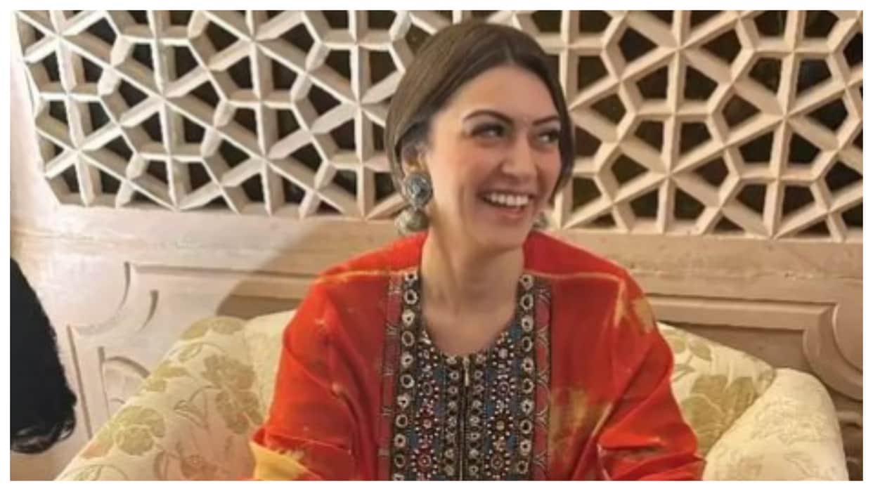 South Actress Hansika Motwani and fiance Sohail Kathuria mehndi pictures went viral on Social media
