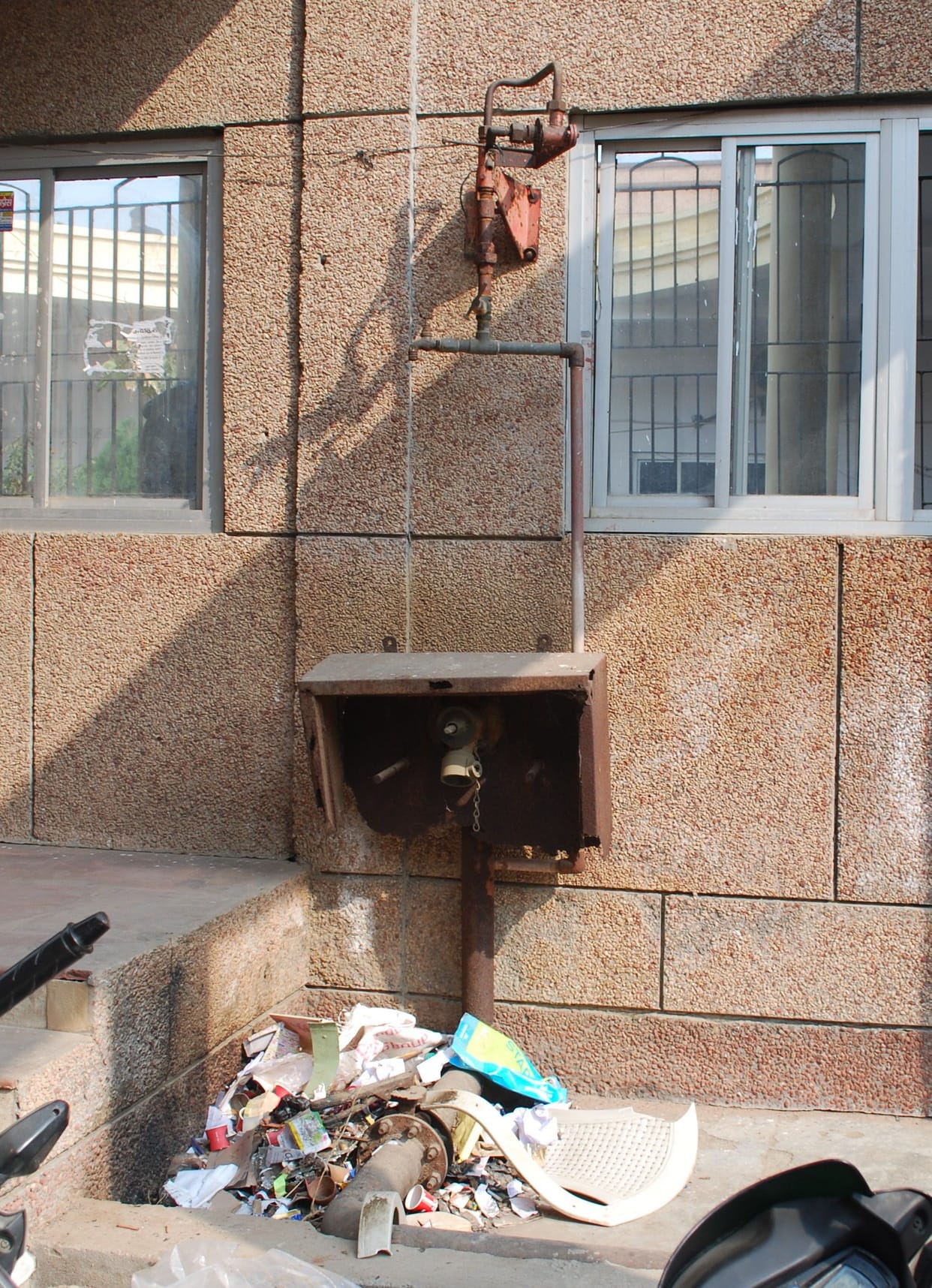 Hathras: Fire prevention arrangements in the collectorate are insufficient