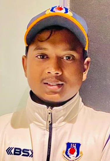 Tea seller's son will try his hand in Vijay Merchant Trophy