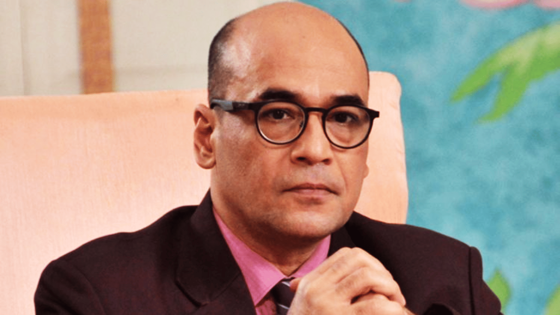 ms marvel actor mohan kapur accused of sexual harassment and sending bold photos to minor girl