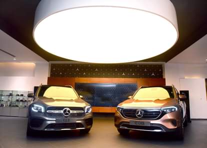 Mercedes Benz launches GLB and EQB Electric SUV in India Know Price Features Specs News in Hindi