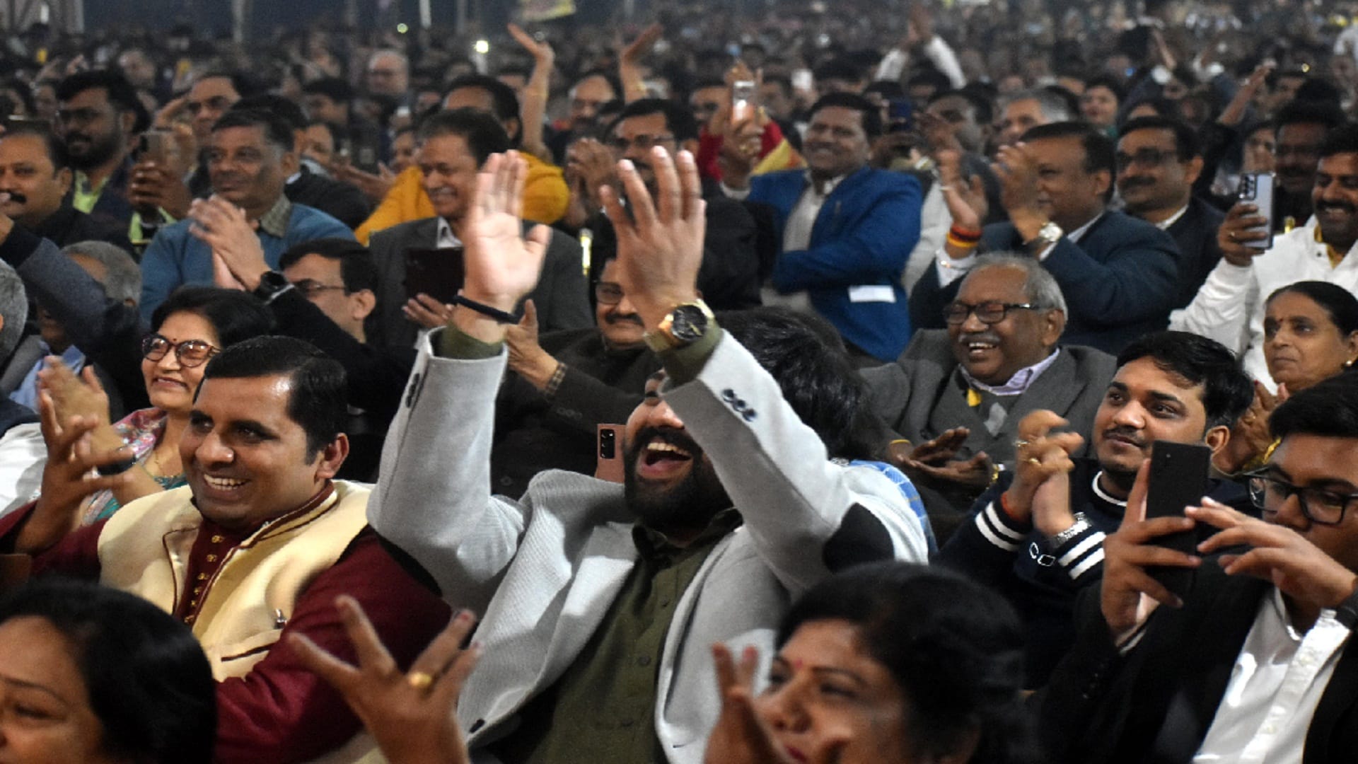 Kumar Vishwas In Prayagraj kayastha pathshala trust