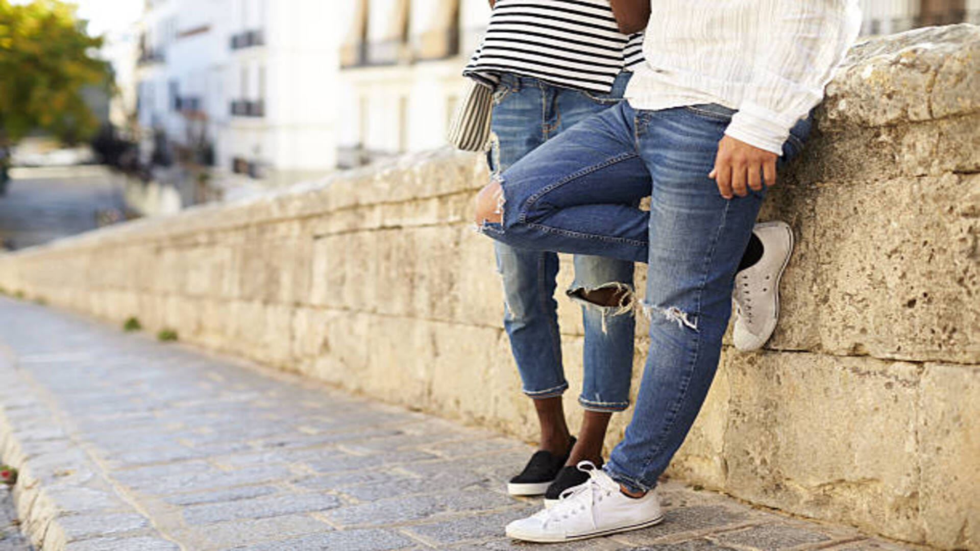 Why We Should Not Wear Torn Clothes Or Ripped Jeans Know Its Negative Effects In Hindi