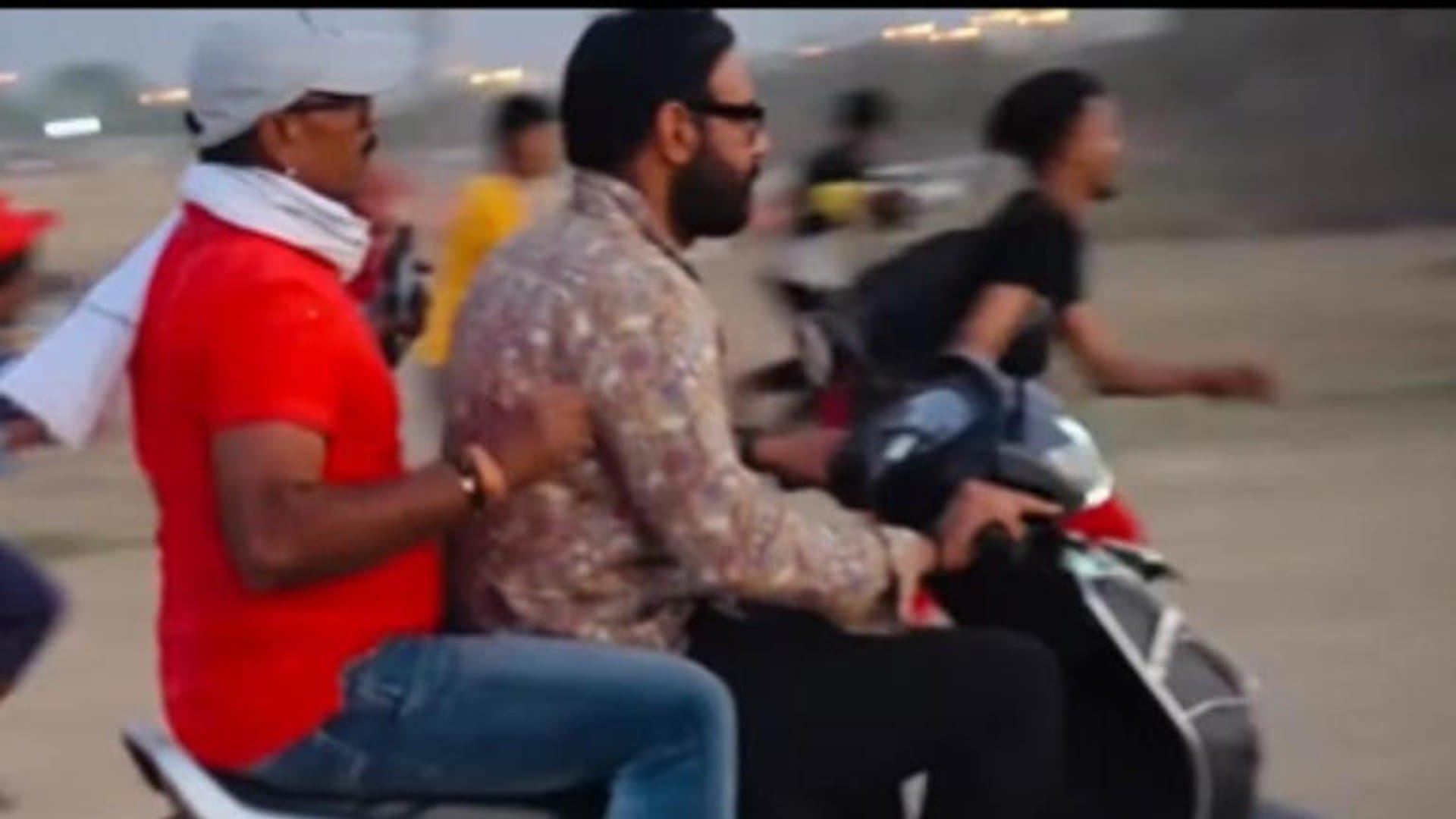 Drishyam 2 Actor Ajay Devgn Viral Video During Bholaa Shooting actor share the clip
