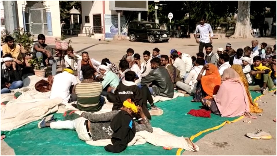 bhil samaj protest against death of young Man internet shut down for 24 hours in sirohi