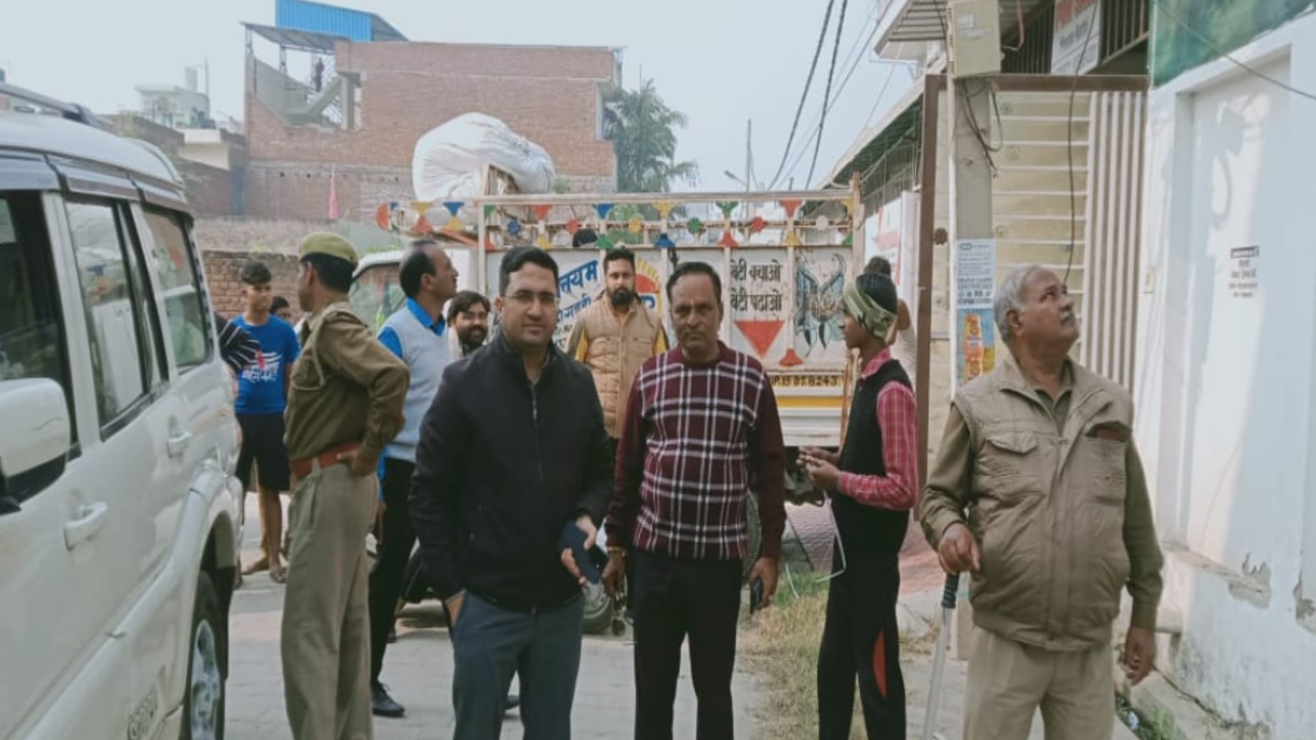 Leopard in Meerut city, forest department team engaged in search