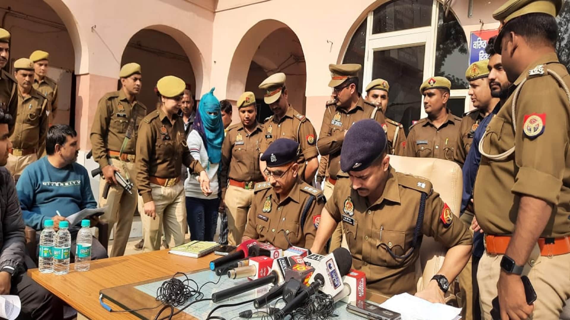 Hema Chaudhary murder case facebook friend lover Ajay Thakur was tricking Payal Bhati who faked her own death