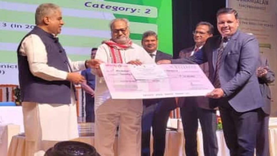clean air survey came first in 174 cities of country UP Moradabad and Firozabad second