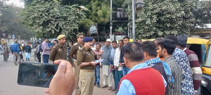 Varanasi Traffic police launched a 14-day campaign against wrong parking