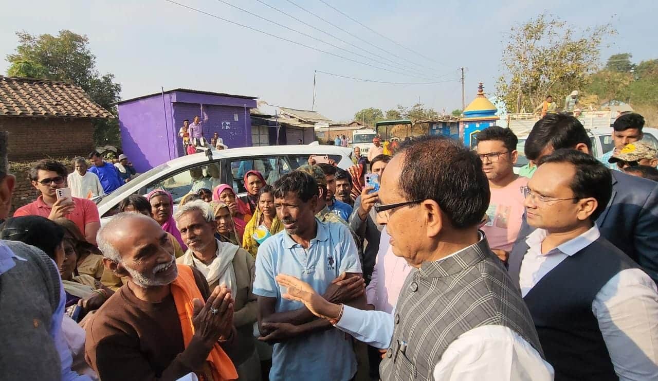MP News People's leader Shivraj again seen in the role of 'hero', arrived on surprise inspection of districts