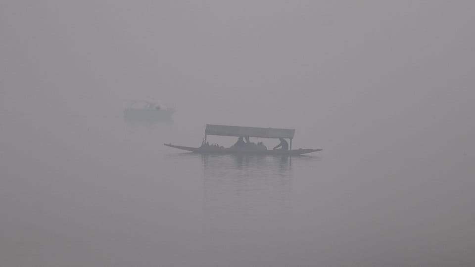 weather will remain clear in Jammu Kashmir till December 8, the mercury in the Valley and Ladakh is minus