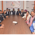 मुहिम से जुड़े खेल संघों के पदाधिकारी और खिलाड़ी