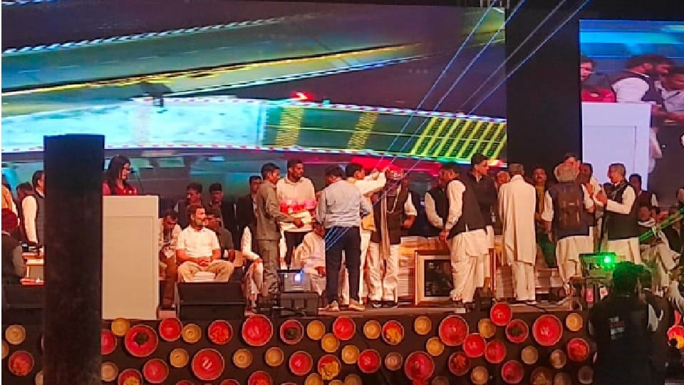 Rahul Gandhi Bharat Jodo Yatra in Jhalawar Rajasthan CM Ashok Gehlot Sachin Pilot