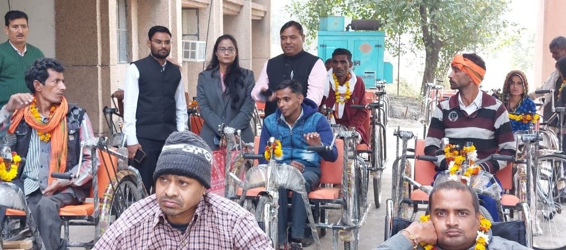 Hathras: Equipment distributed to the disabled, given legal information