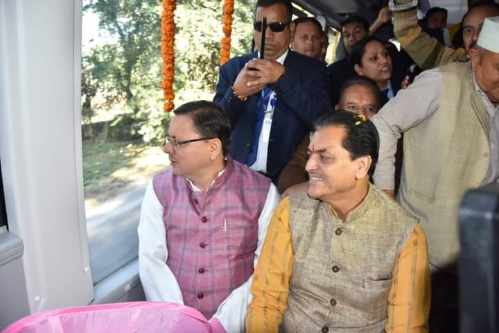 Dehradun: Electric buses started from ISBT to Maldevta and Sahaspur