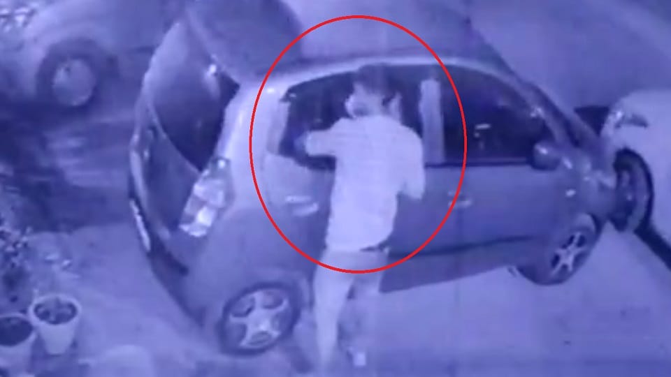 Car thieves stole ECM by breaking glass panes of eight vehicles in Ghaziabad