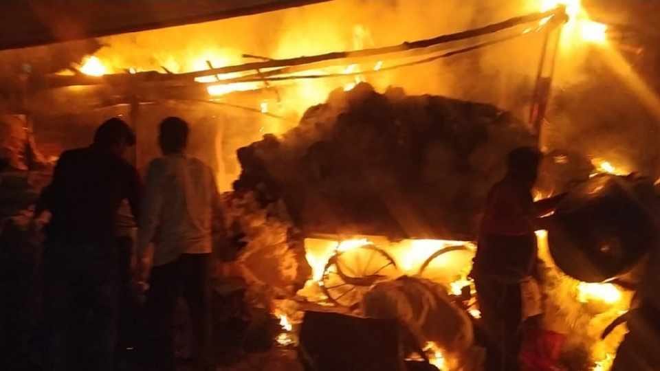 Fire breaks out in a quilt making shop in Ludhiana