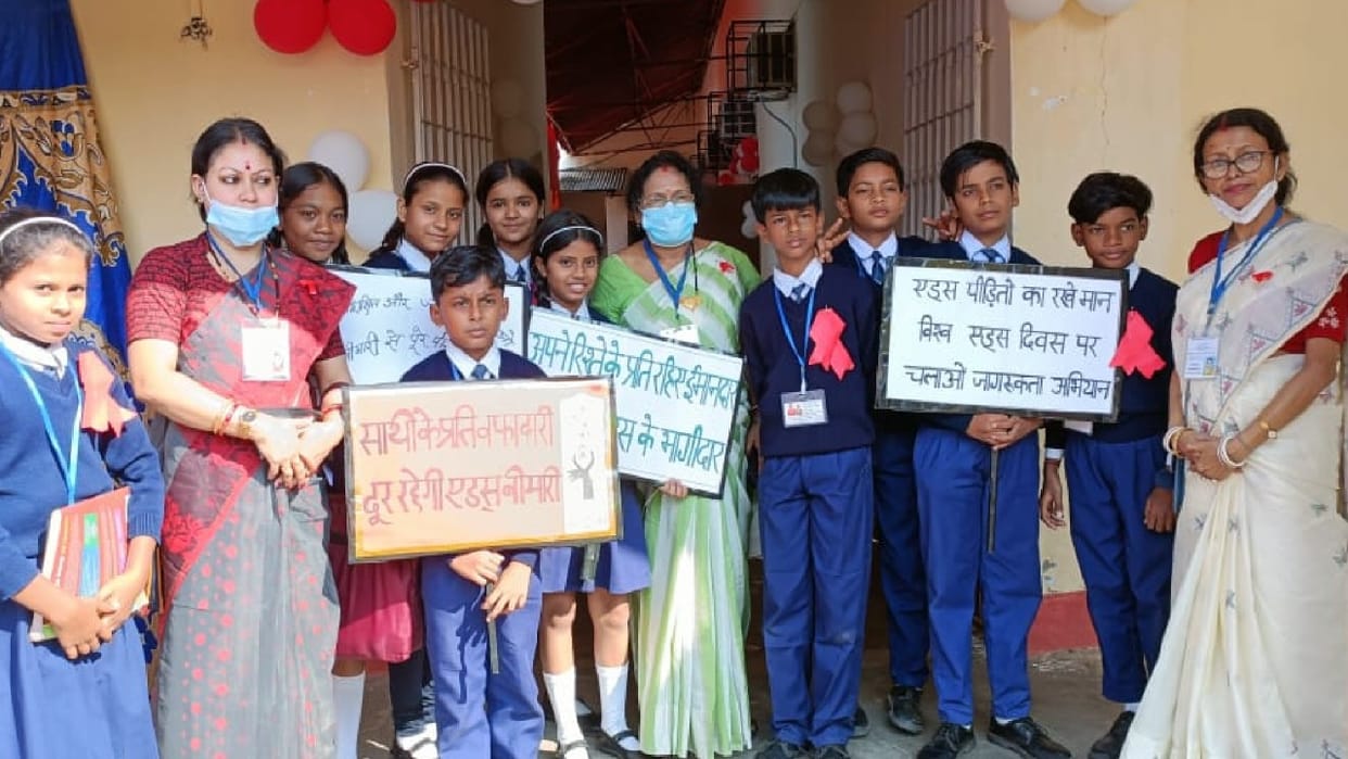 Malda Divisional Railway made people aware of AIDS on World AIDS Day