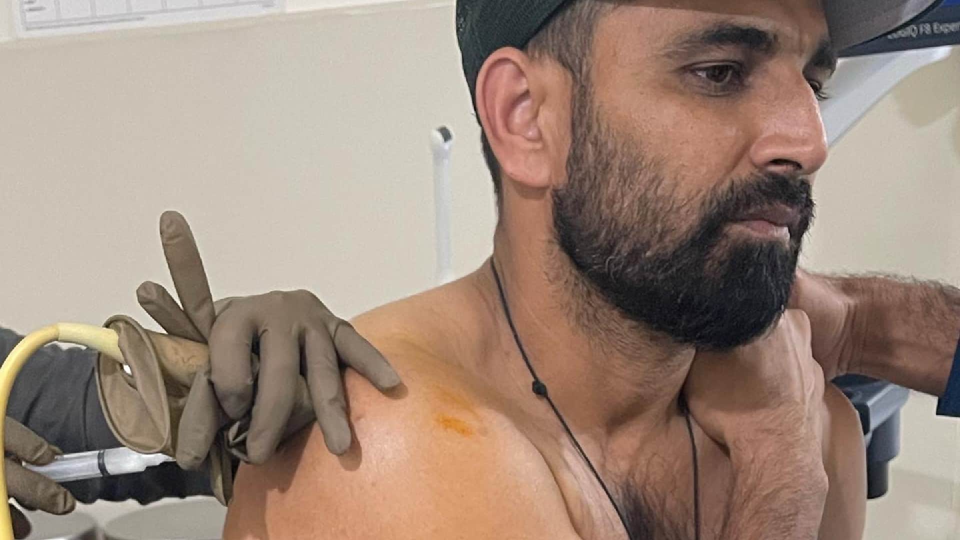 India vs Bangladesh ODI 2022 Mohammed Shami Injury Hospital Photos Viral on Social Media