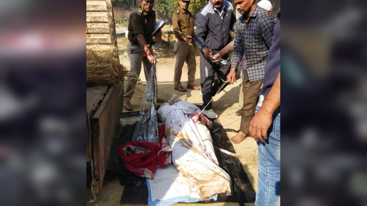 Meerut: dead body of Nasreen was taken out from the grave, murder will open after postmortem