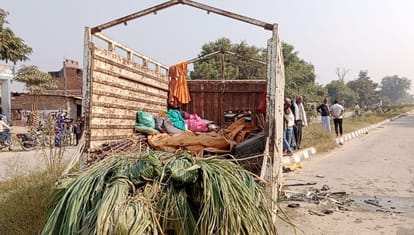 Azamgarh road accident: two cars collided with a pickup full of devotees, nine injured