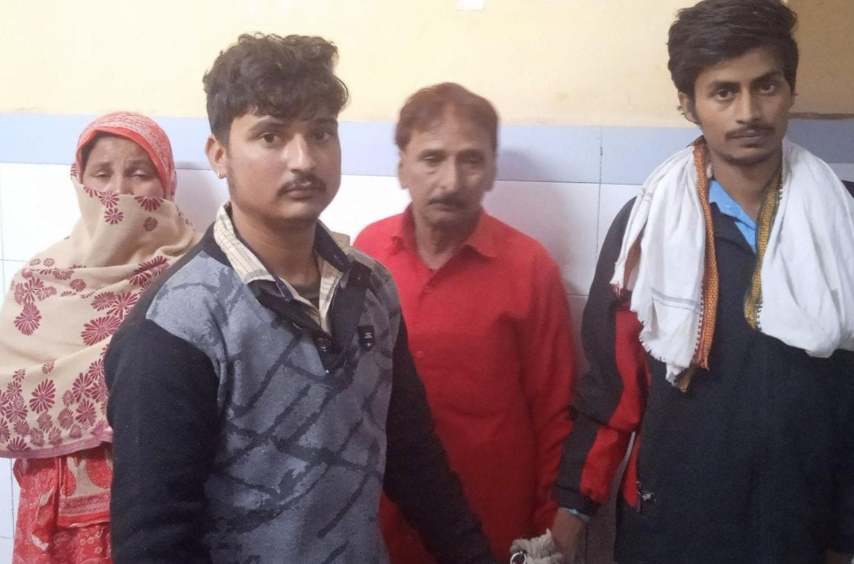 Four arrested for cheating woman of Rs 1.30 lakh