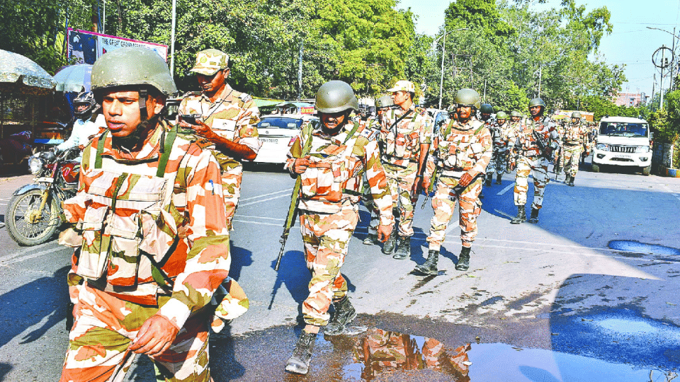 police and paramilitary forces deployed for Mainpuri Lok Sabha by-election 2022