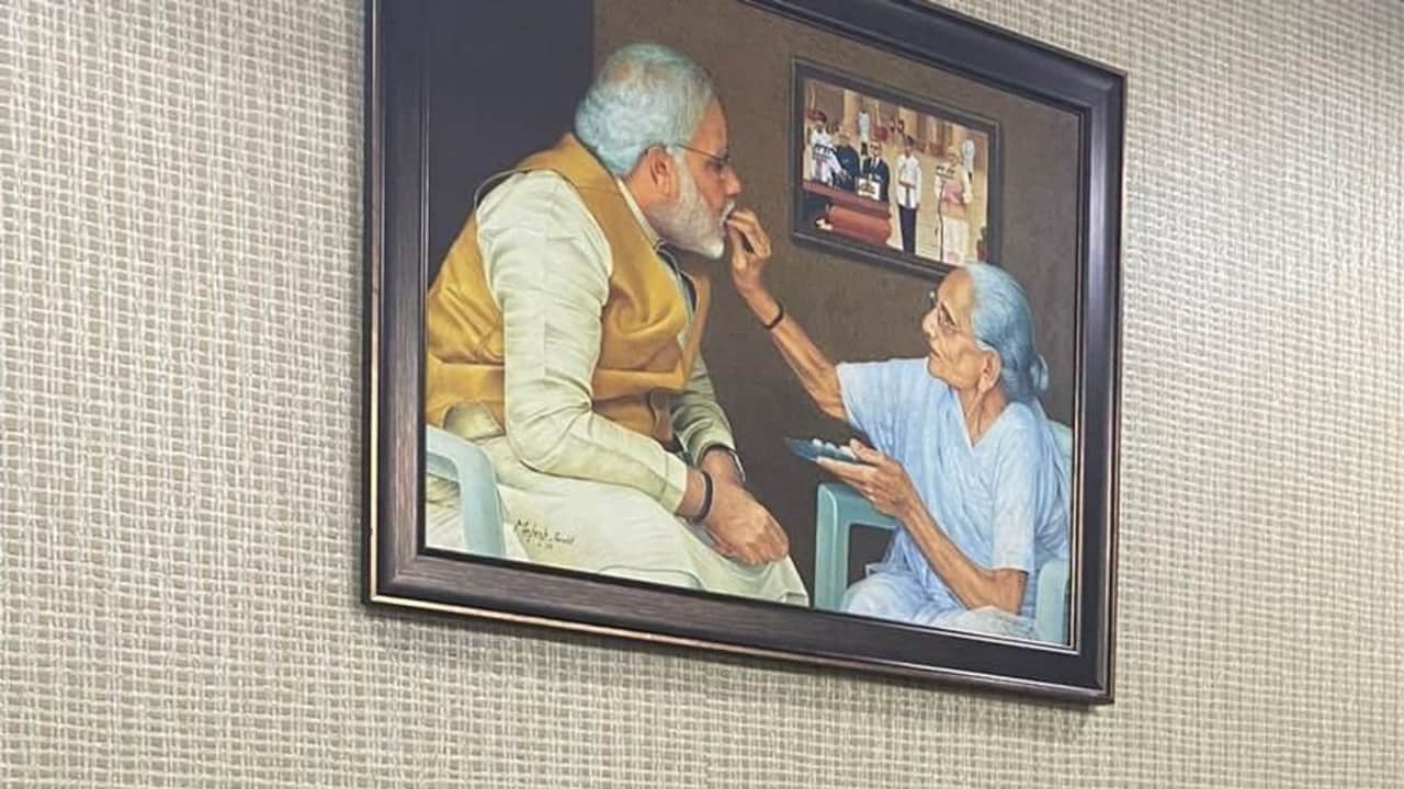 PM Modi Meets His Mother Heeraben in Gandhinagar Takes Her Blessings see photos