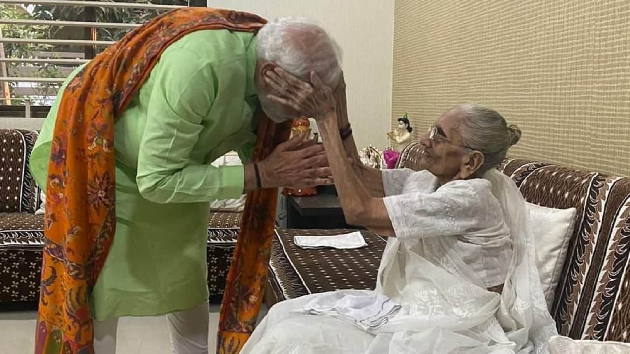 PM Modi Meets His Mother Heeraben in Gandhinagar Takes Her Blessings see photos