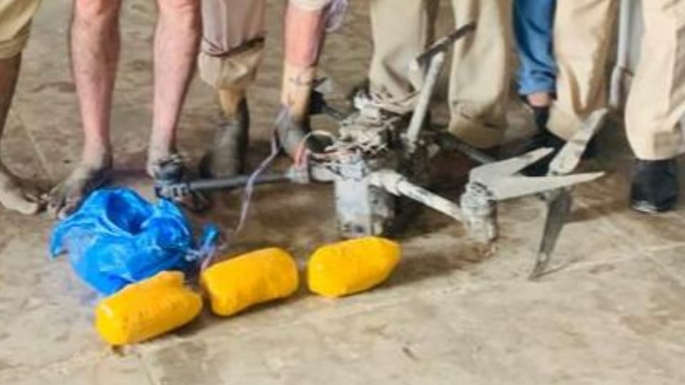TarnTaran Police and BSF recovered quadcopter drone with Heroin in area of PS Valtoha