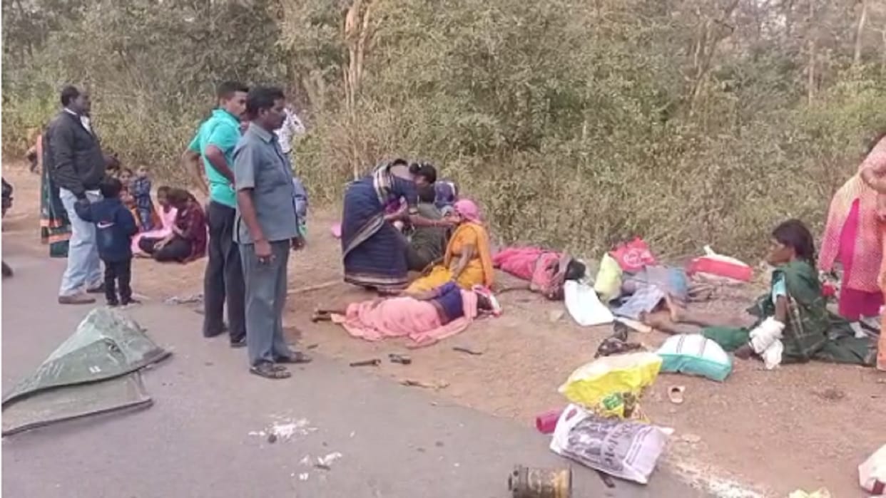 two killed, 36 injured after matador overturned in chhattisgarh kanker