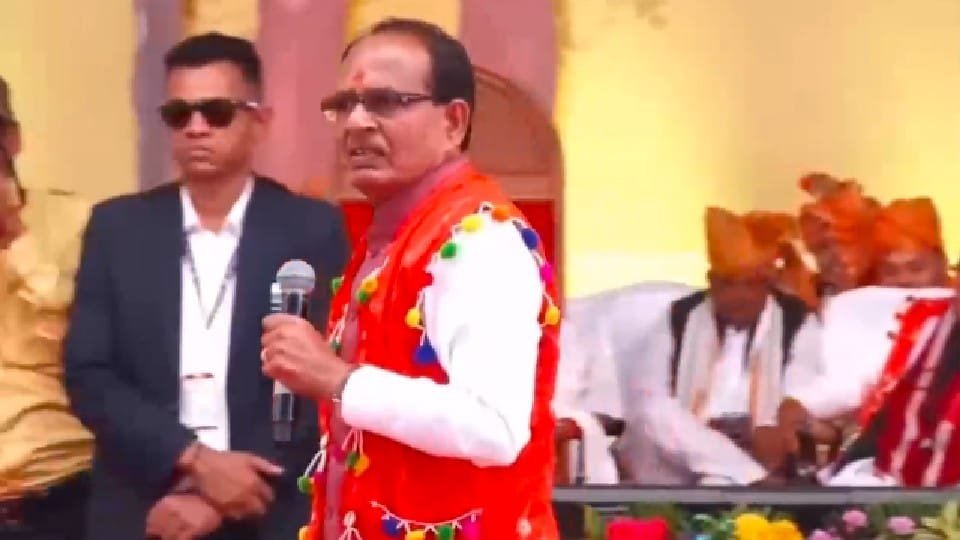 CM Shivraj strict on love jihad, said - I will not let this game run on the land of MP