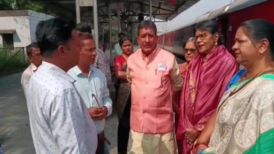 MP Jyotsna Mahant inspected Korba railway station