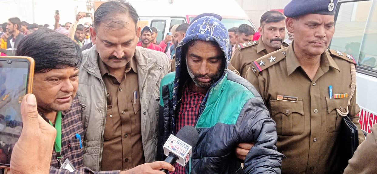 Angry person climbed the tower for not getting treatment, swollen hands and feet of officers, Kurukshetra