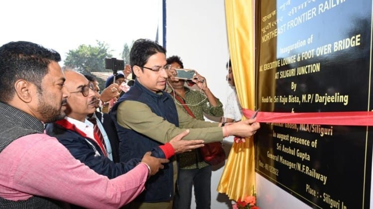 Darjeeling Mp Raju Bista Inaugurates New Passenger Amenities Added At ...