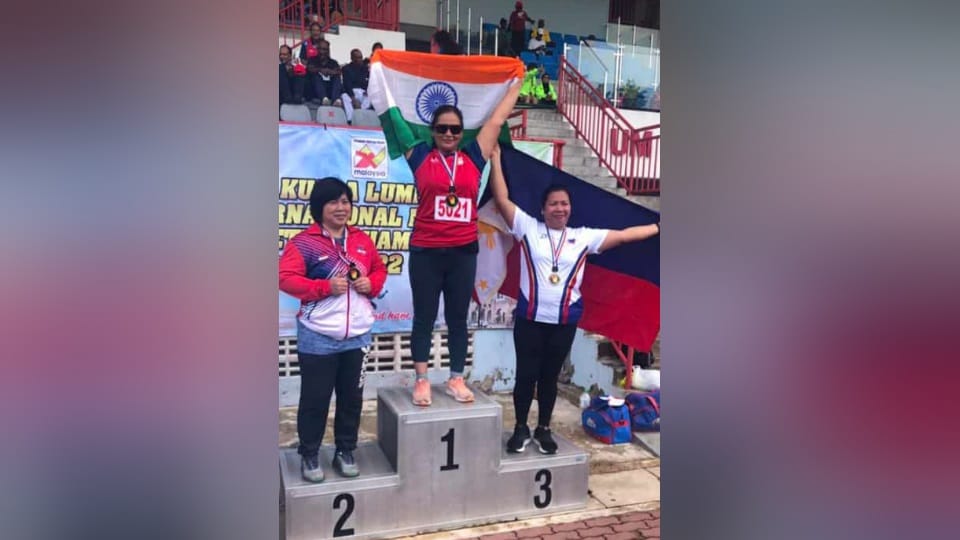 International Masters Athletics Championships: Dehradun Girl Archana won gold in spear throw in Malaysia