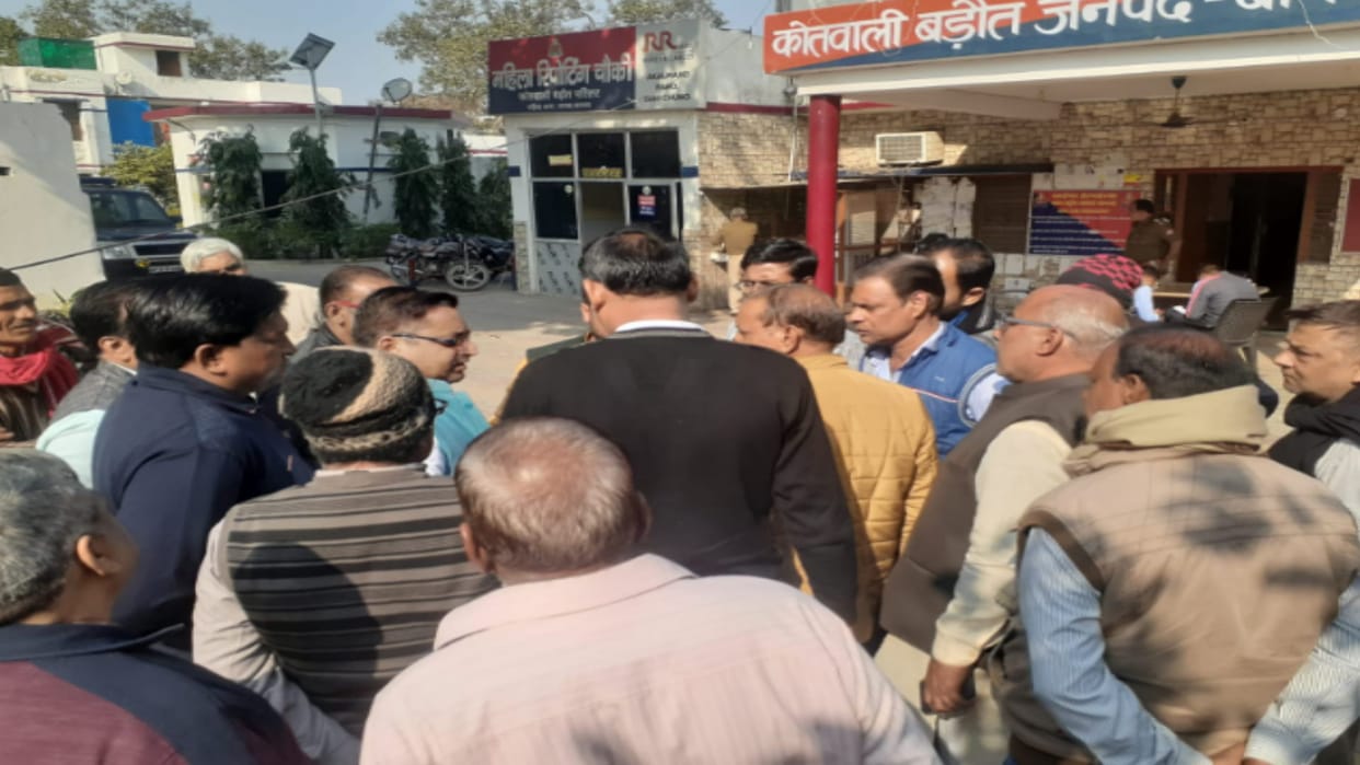 Baghpat: Injured student died during treatment family created ruckus at police station