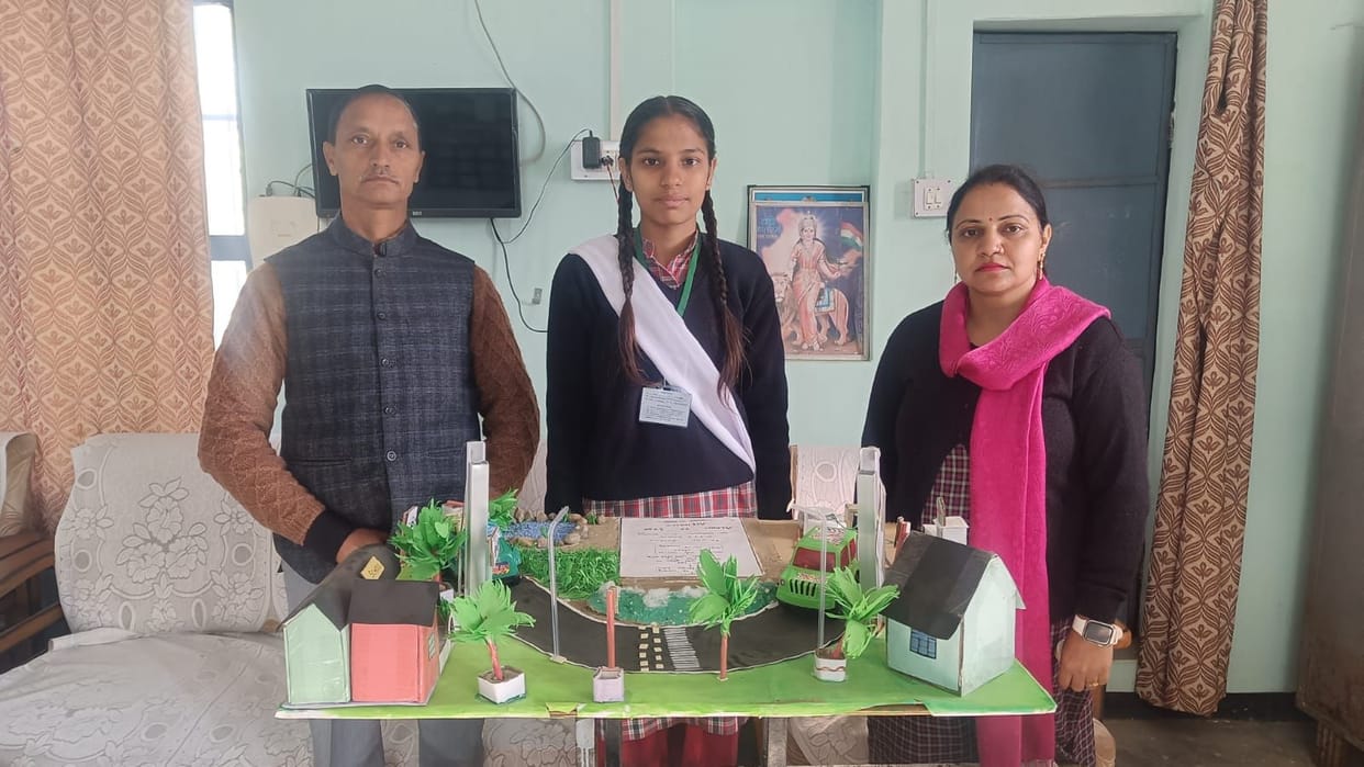 bilaspur news himachal news dangar school student made model prevent accident priyal
