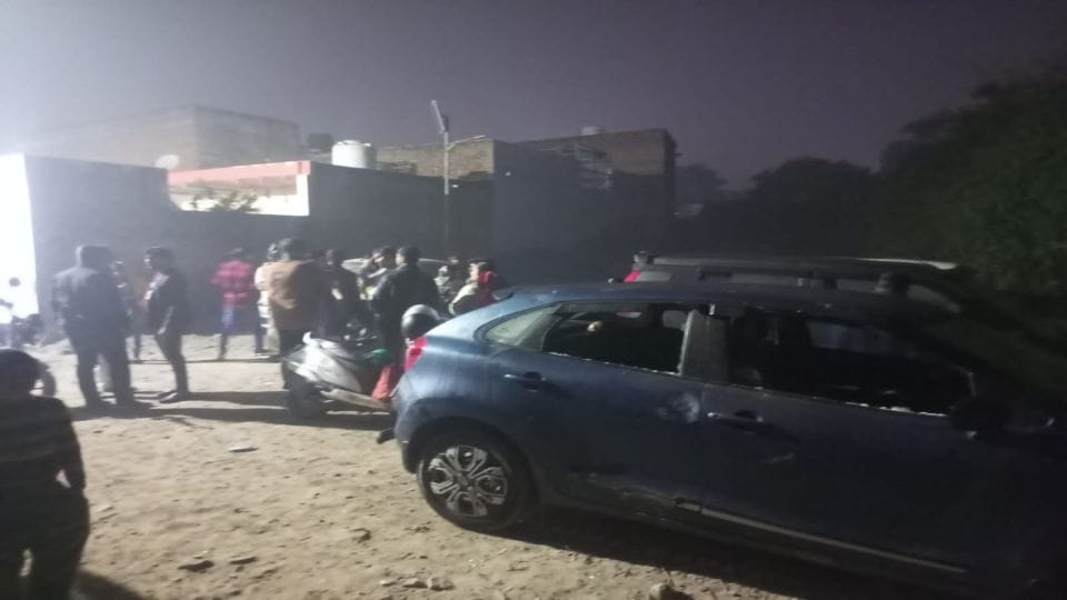 Drunken men vandalized the cars parked in the plot near the DM residence in Agra