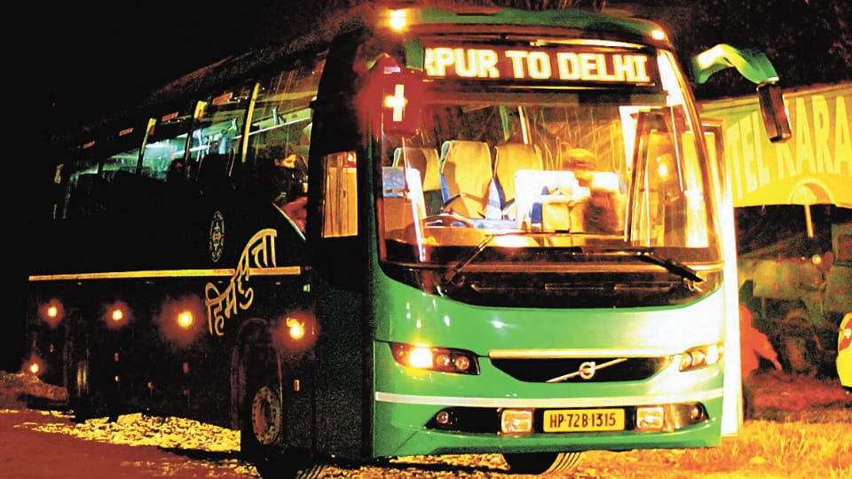 chandigarh, Buses run at night breaking rules, 74 challans in November, traffic rule