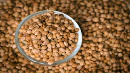 धनिया के ये उपाय बदल देंगे आपकी किस्मत