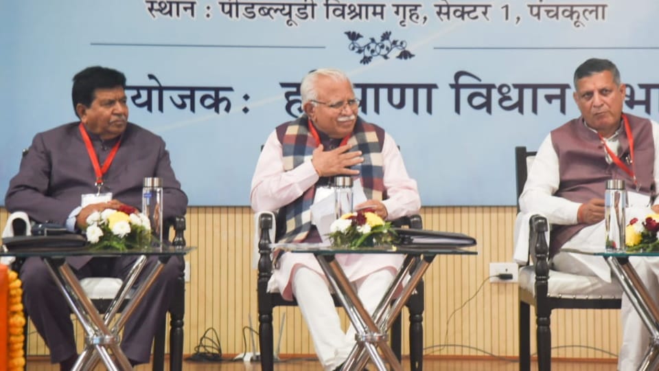 Haryana CM Manohar Lal in program on financial management and budget of states