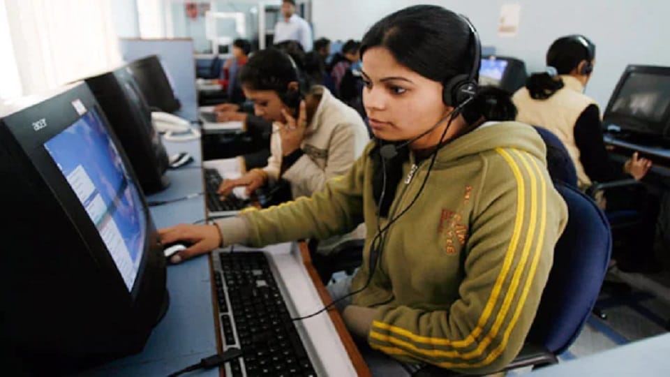 UN report on digital gender divide Only 33 percent indian women using internet
