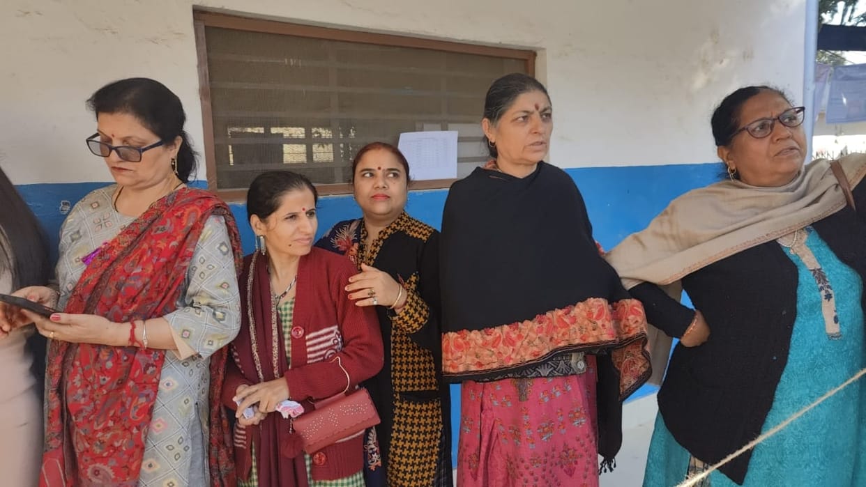 jammu kashmir 22 teams constituted for Special Summary Revision of Electoral Rolls of Kashmir Migrants