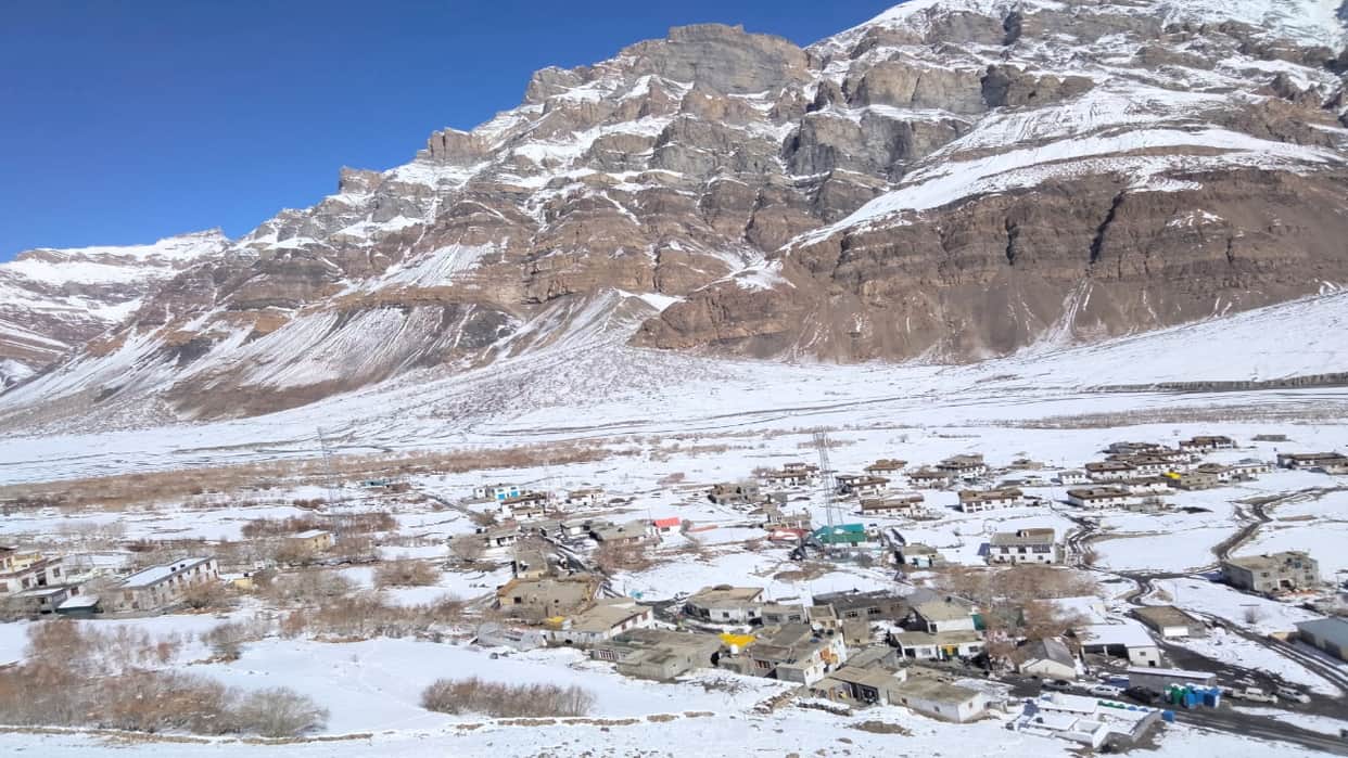 Himachal Election 2022, 510 km from Losar, 388 km from Bhujund, people left for Kullu to hear the election res