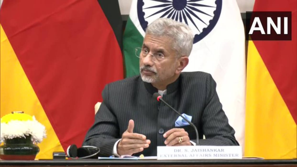 eam jaishankar said EUs oil import from Russia is six times of India bought more fossil than 10 countries